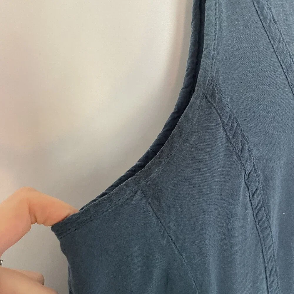 Intimately Free People blue flowy top comfortable women's size medium rayon